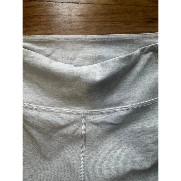 Outdoor Voices Cream Cropped Capri Leggings - Picture 3 of 5